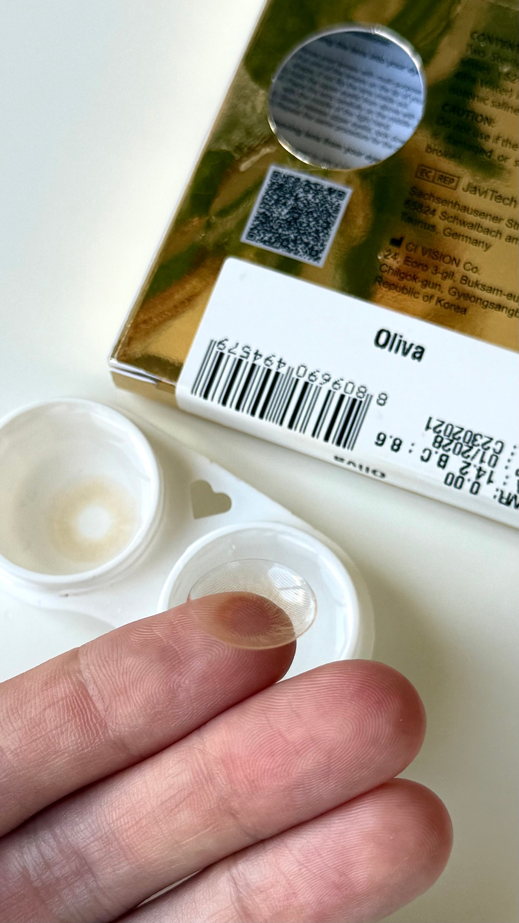 Oliva Renkli Lens